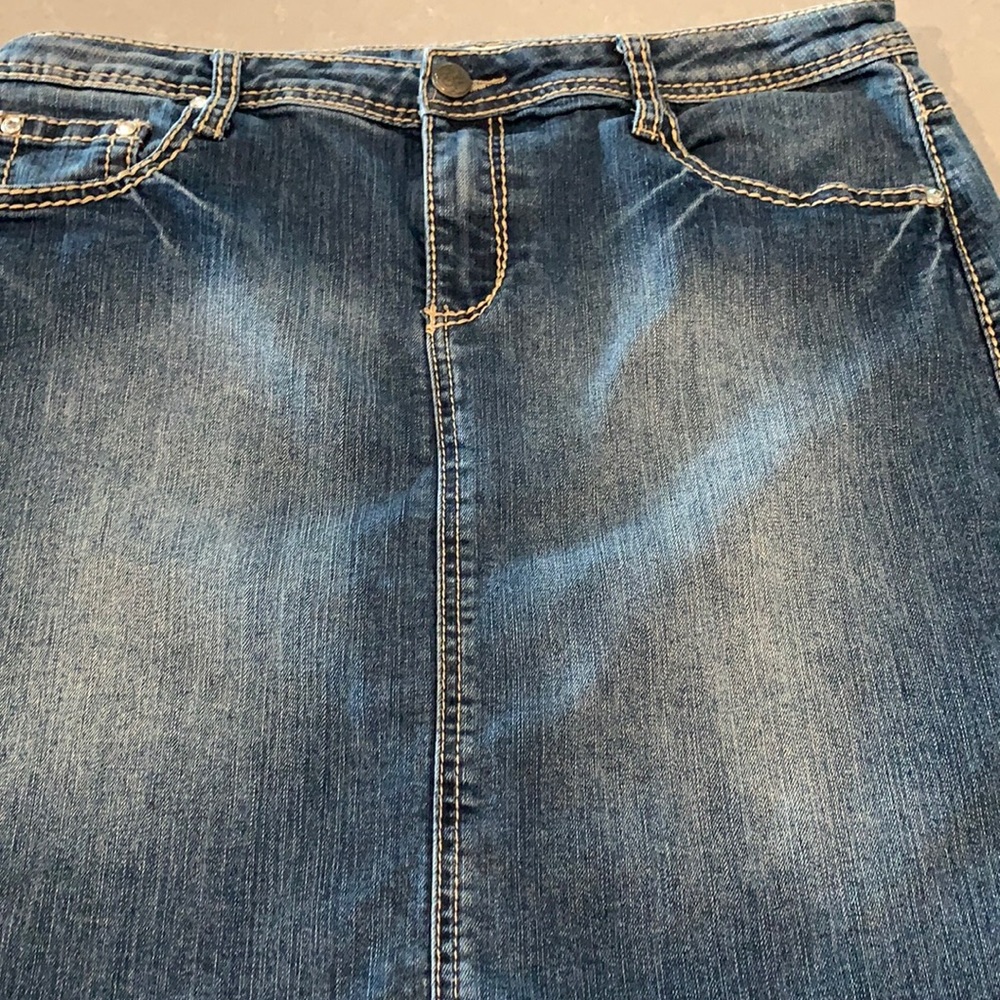Cute denim skirt with a little bling
